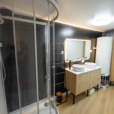Renove Avec Parking Quartier Historique